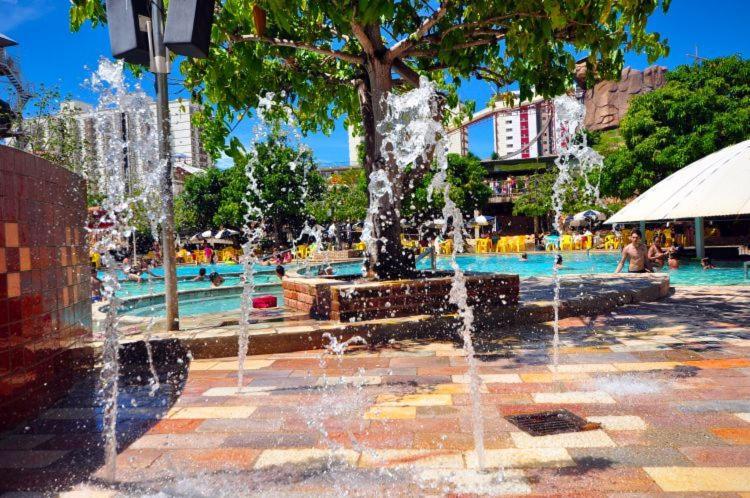 Piazza Acqua Park Apartment Калдас Новас Екстериор снимка