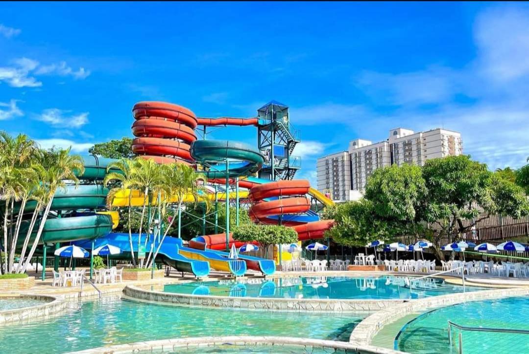 Piazza Acqua Park Apartment Калдас Новас Екстериор снимка